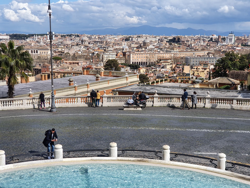 Fontana dell'Acqua Paola i taras panoramiczny na Janikulum